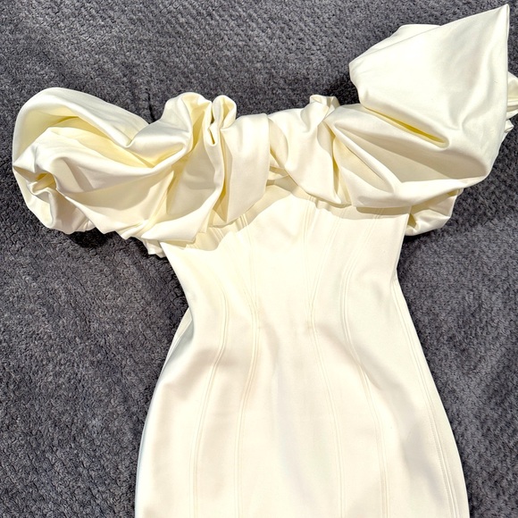 House of CB Selena Dress - Picture 2 of 6